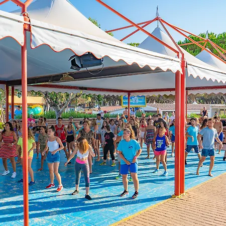Village Baia Blu La Tortuga أغلينتو