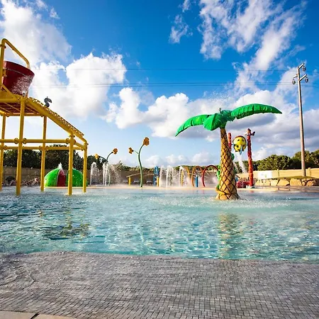 Village Baia Blu La Tortuga אגליאנטו
