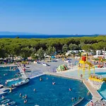 Kamp alanı Village Baia Blu La Tortuga 4*